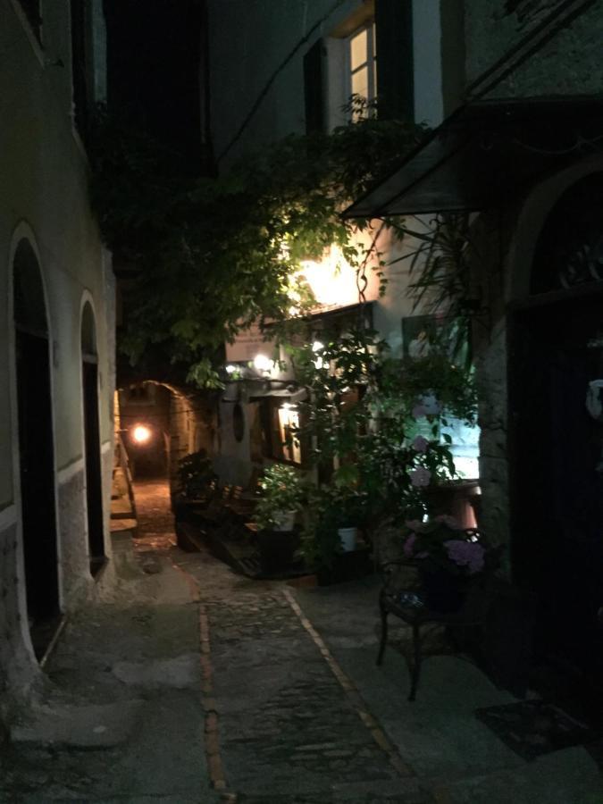 La Finestrella Di Montalto Locanda Badalucco Bagian luar foto