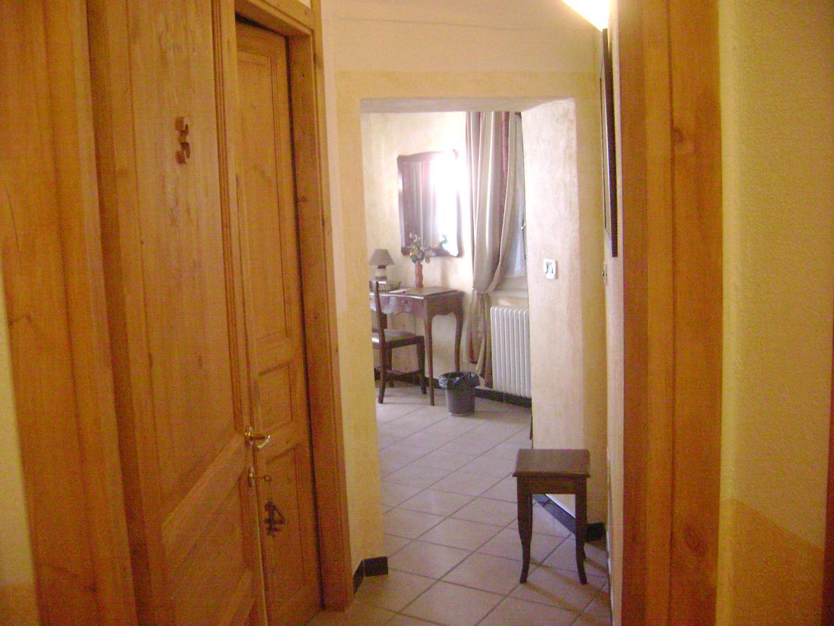 La Finestrella Di Montalto Locanda Badalucco Bagian luar foto