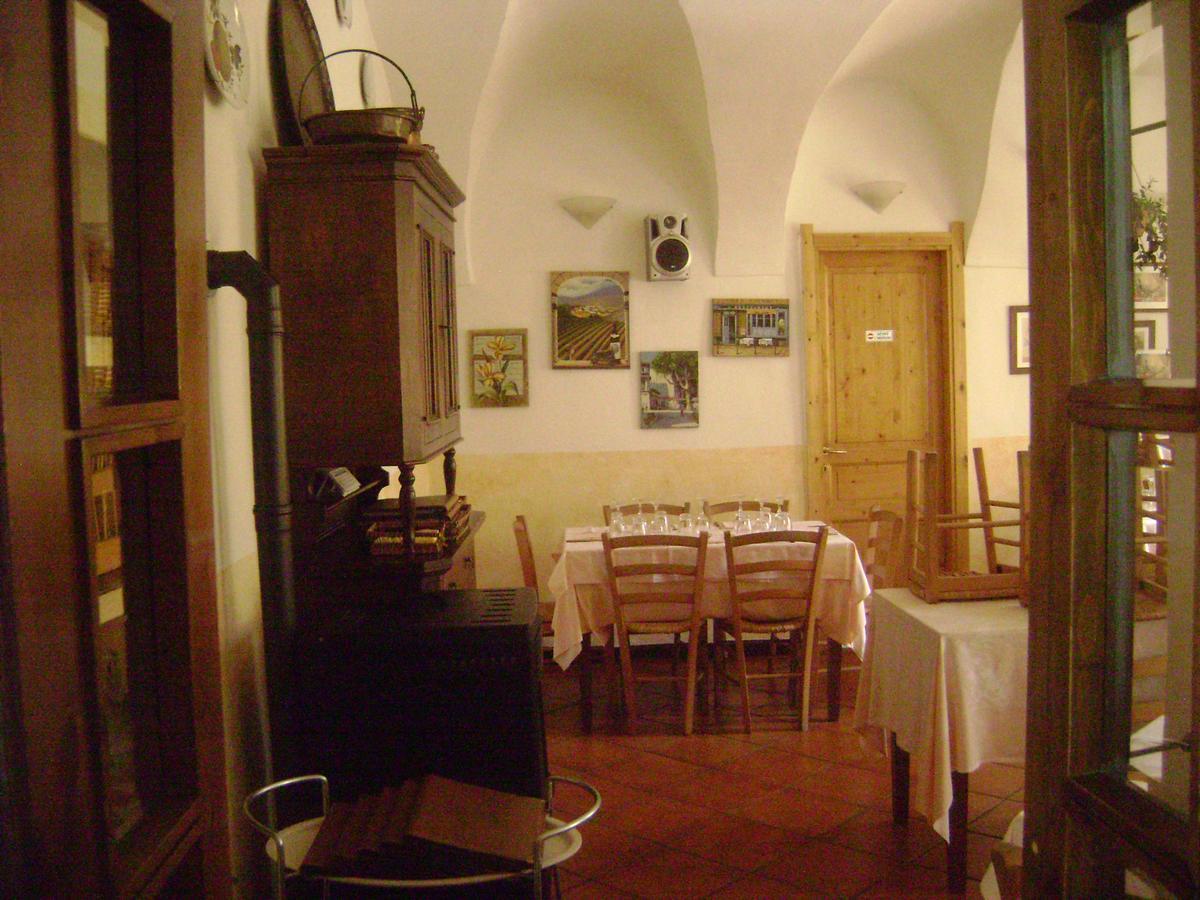 La Finestrella Di Montalto Locanda Badalucco Bagian luar foto