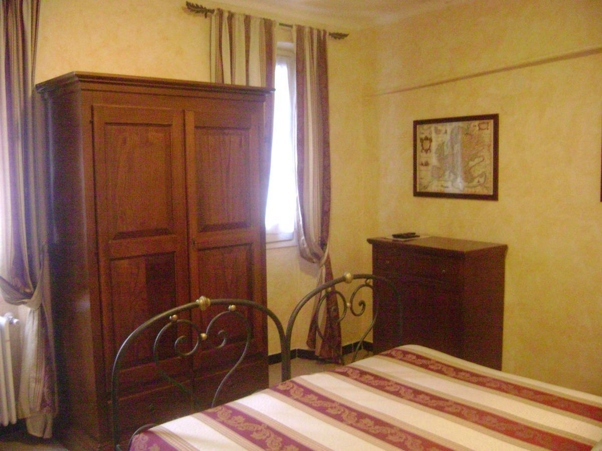 La Finestrella Di Montalto Locanda Badalucco Bagian luar foto