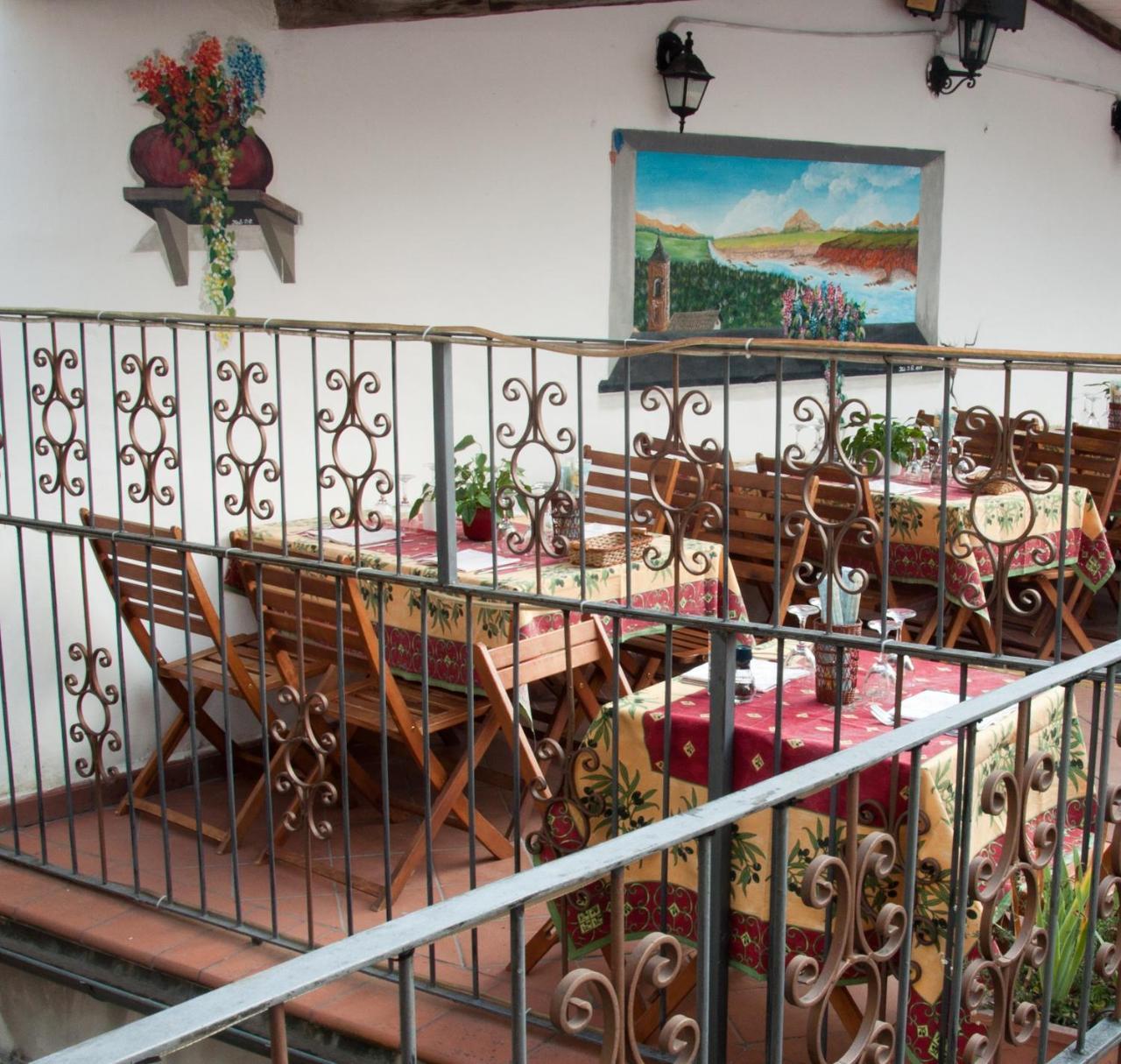 La Finestrella Di Montalto Locanda Badalucco Bagian luar foto